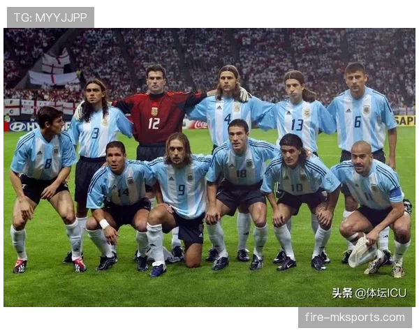 斯洛伐克足球队表现稳健，历史性晋级世界杯16强备受关注