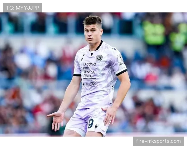 斯通斯本赛季防守表现稳健，为球队后防提供关键支撑