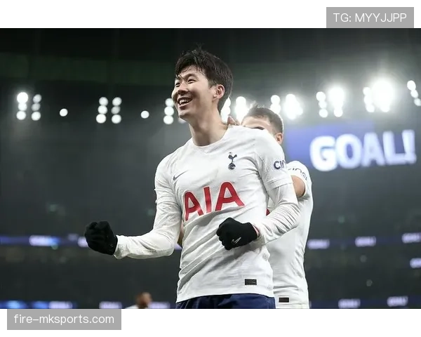 本泽马与凯恩：进攻组织与中场调度能力对比分析